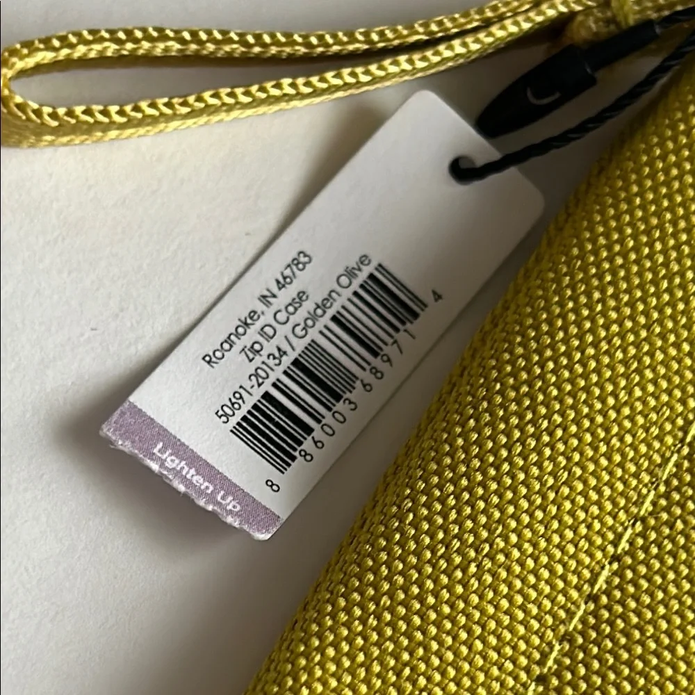 NWT Vera Bradley Golden Olive Zip ID Case